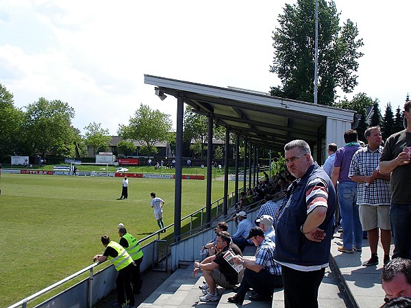 Stadion am Blötter Weg - Mülheim/Ruhr-Speldorf