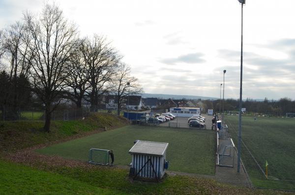 Sportplatz Weißdornweg - Siegburg-Kaldauen