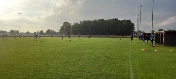 Holtens Sportplatz C - Halvesbostel