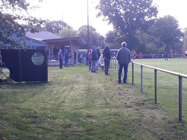 Sportplatz an der Schule - Schafstedt