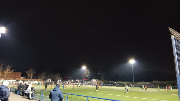 Bezirkssportanlage Westender Straße Kunstrasen I - Duisburg-Meiderich