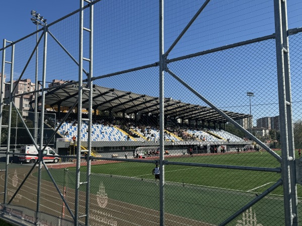İBB Halkalı Futbol Stadı - Küçükçekmece/İstanbul