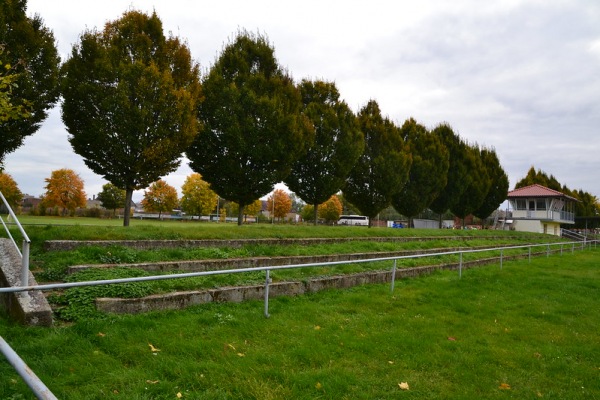 Sportplatz Lübs (alt) - Gommern-Lübs