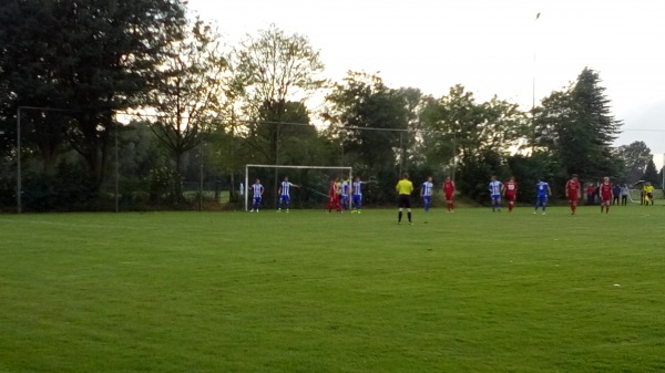 Sportanlage Sommerlandstraße Platz 2 - Bedburg-Hau-Erfgen