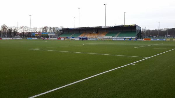 Sportpark De Wolfskamer - SV Huizen - Huizen 