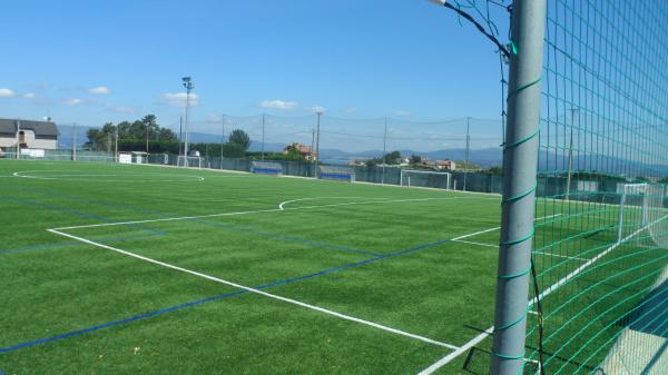 Campo de Fútbol A Pelada - Faxilde, Galicia