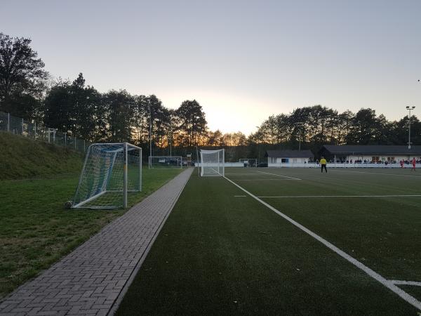 Sportplatz Zur Vogelstange - Drolshagen-Iseringhausen