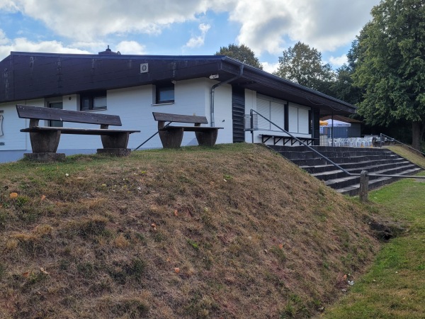 Sportplatz Bornweg - Ludwigsau-Meckbach