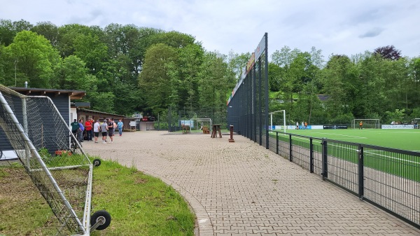Sportplatz Staelsmühler Straße - Wermelskirchen-Dhünn