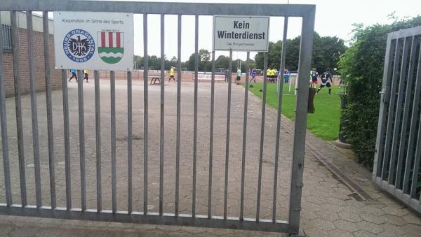 Bezirkssportanlage Gnadental Platz 2 - Neuss-Gnadental