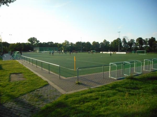 Polizei-Platz - Sportzentrum Pfeifferswörth - Mannheim