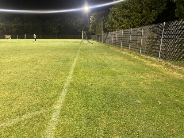 Sportplatz Schmalfeld B - Schmalfeld