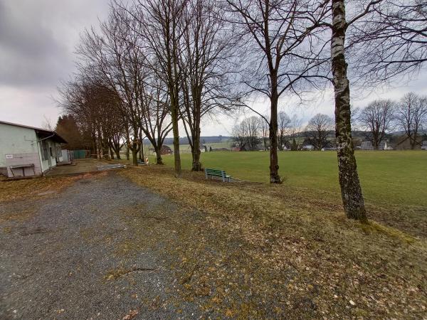Sportplatz am Eichelgarten - Weidenhahn