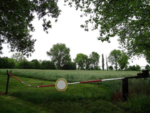 Sportplatz Lindenallee - Aschersleben-Schackenthal
