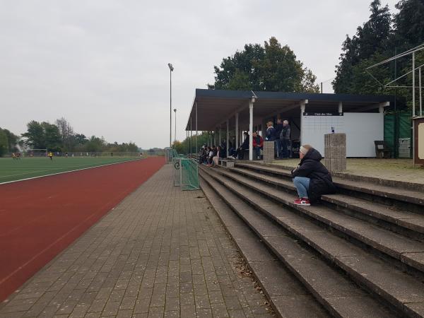 Sportplatz Braunsberg - Bergisch Gladbach-Herkenrath