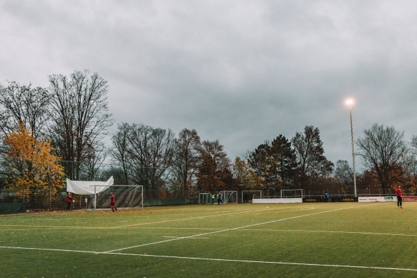 Buckenberg-Stadion Nebenplatz - Pforzheim-Buckenberg