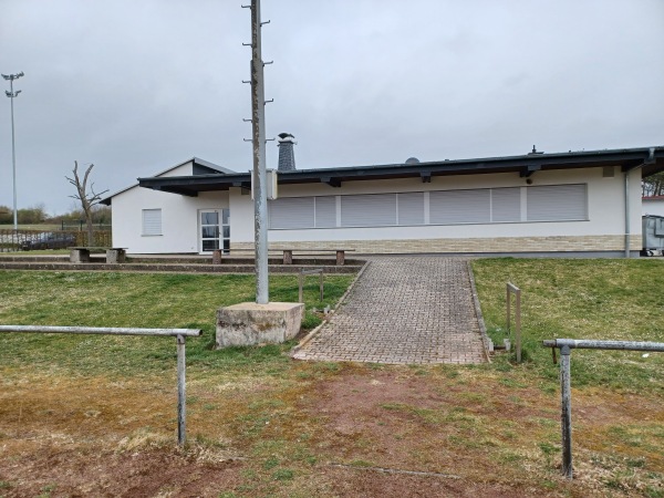 Sportanlage Tannenweg Platz 2 - Weilmünster-Laubuseschbach