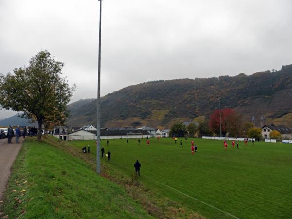 Sportplatz Ernst - Ernst/Mosel