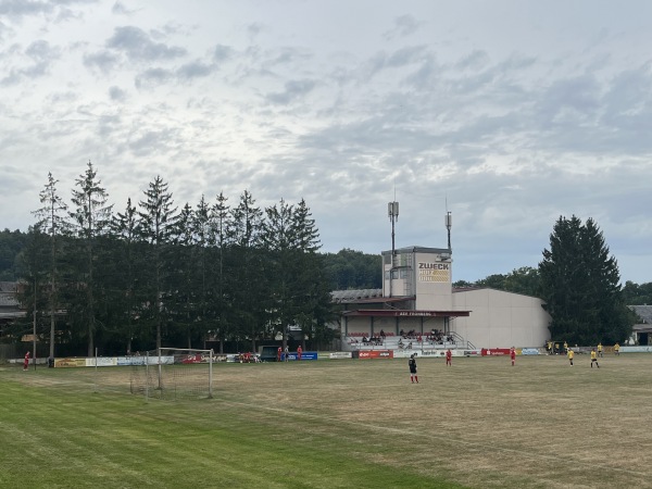 Sportgelände Olympiastraße - Schwandorf-Fronberg