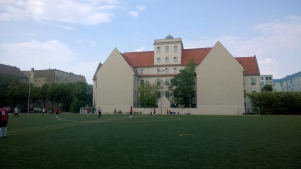 Tesch-Sportplatz - Berlin-Prenzlauer Berg