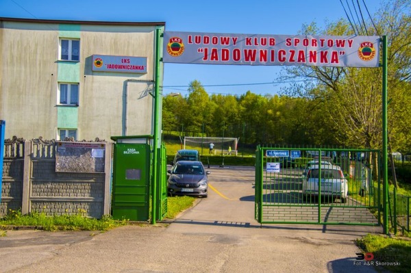 Stadion Jadowniki - Jadowniki