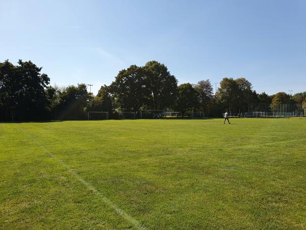 Bezirkssportanlage Lerchenau Platz 2 - München-Lerchenau