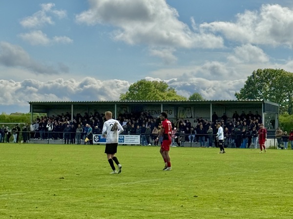 Sportzentrum Ost am Kleefeld Platz 2 - Lippstadt-Dedinghausen
