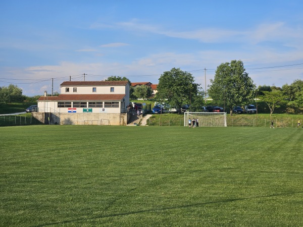 Nogometni igralište Fabrika - Vižinada