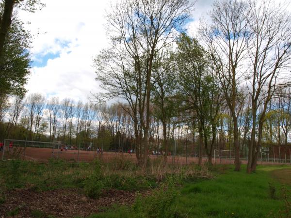 Heinrich-Hamacher-Sportpark Platz 3 - Duisburg-Neumühl