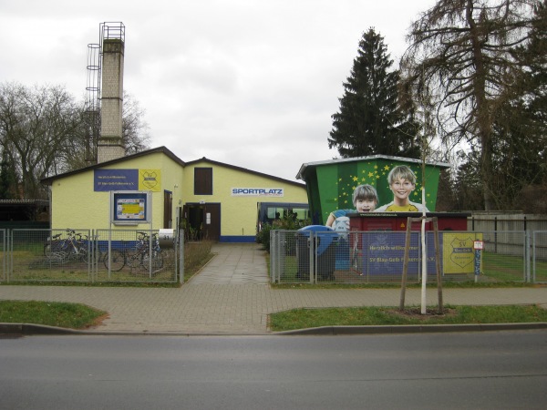 Sportplatz Straße der Einheit - Falkensee-Seegefeld