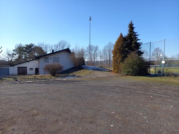 Sportplatz Steinbacher Weg - Hadamar/Westerwald-Oberzeuzheim