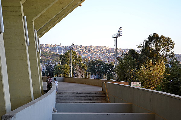 İzmir Atatürk Stadyumu - İzmir