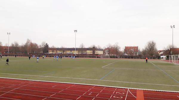 Sportplatz im Zentrum - Linden/Hessen-Leihgestern