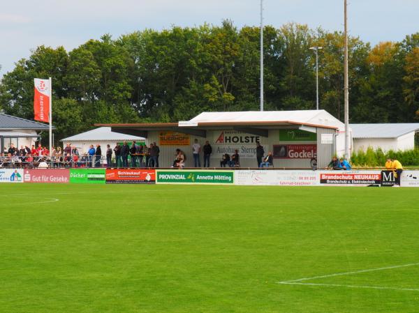 Tribüne stand zuvor im abgerissenen Stadion Kreuzbreite