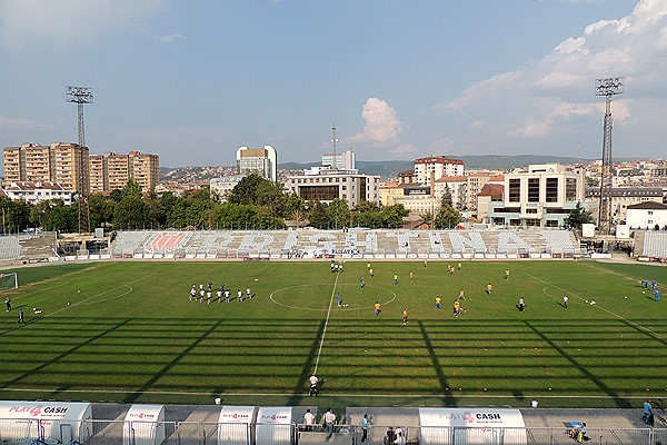 Stadiumi Fadil Vokrri - Prishtinë (Pristina)