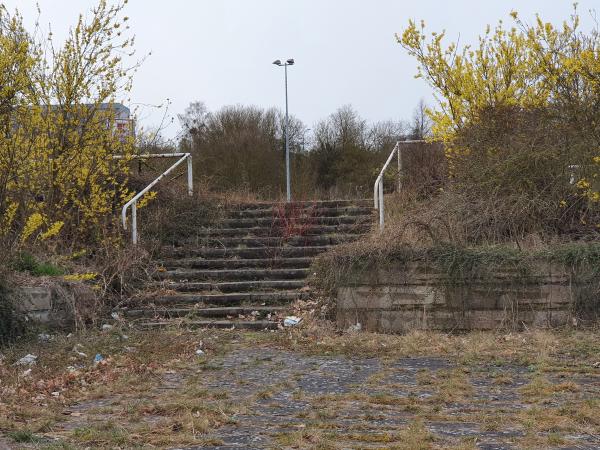 BAZ-Sportplatz - Neubrandenburg 