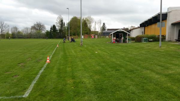 Sportplatz Hauptstraße - Bokholt-Hanredder