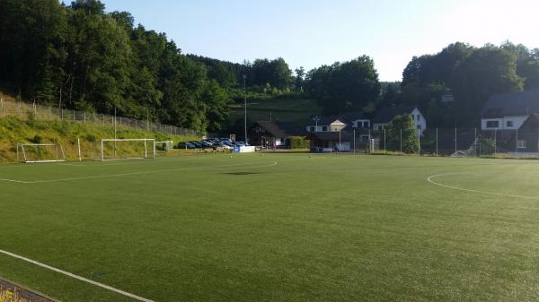 Sportplatz Zur alten Kapelle - Drolshagen-Schreibershof