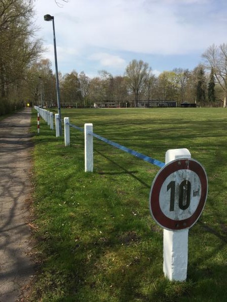 Sportplatz Bernhardswiese - Hannover-Döhren