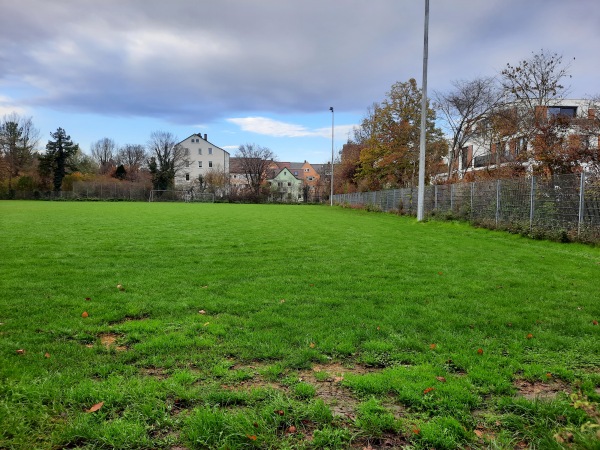 Sportplatz hinter der Meinloh-Halle - Ulm/Donau-Söflingen
