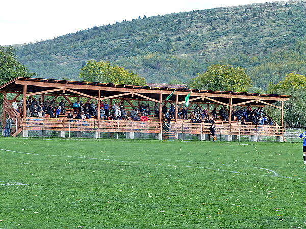 Stadionul Comunal Păpăuți - Păpăuți (Papolc)