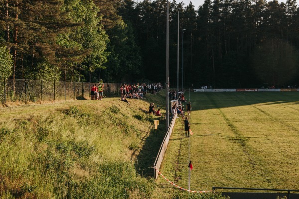 Mönchswaldstadion - Mitteleschenbach