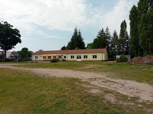Sportanlage an der Schule - Lindow/Mark
