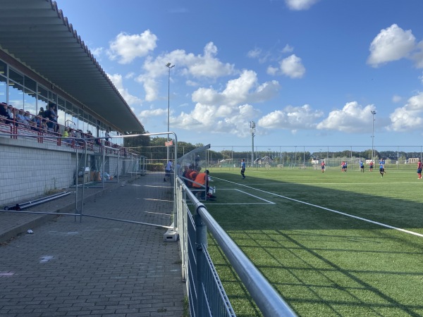 Van Caloen Stadion - Jabbeke-Varsenare