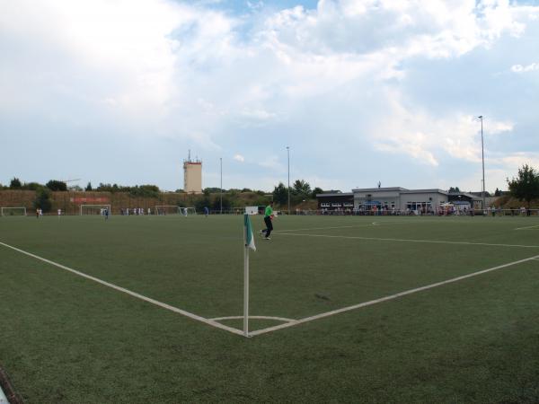 Hans-Klosterkamp-Sportplatz im Sportpark Reusrath - Langenfeld/Rheinland-Reusrath