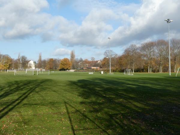 Bezirkssportanlage Melverode B-Platz - Braunschweig-Melverode