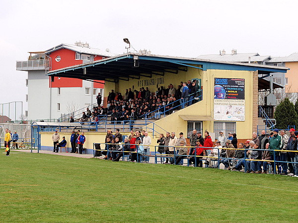 Športový areál OFK - Dunajská Lužná