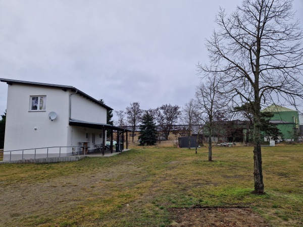 Sportplatz Oschätzchen - Bad Liebenwerda-Oschätzchen