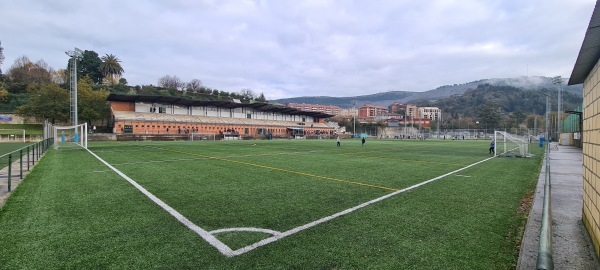 Campo de Fútbol de Etxebarri Futbol Zelaia - Echévarri (Etxebarri), PV
