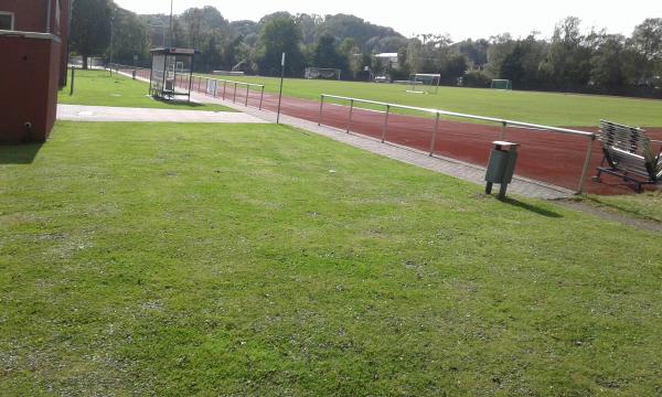 Sportplatz Max-Windmüller-Gymnasium - Emden-Früchteburg